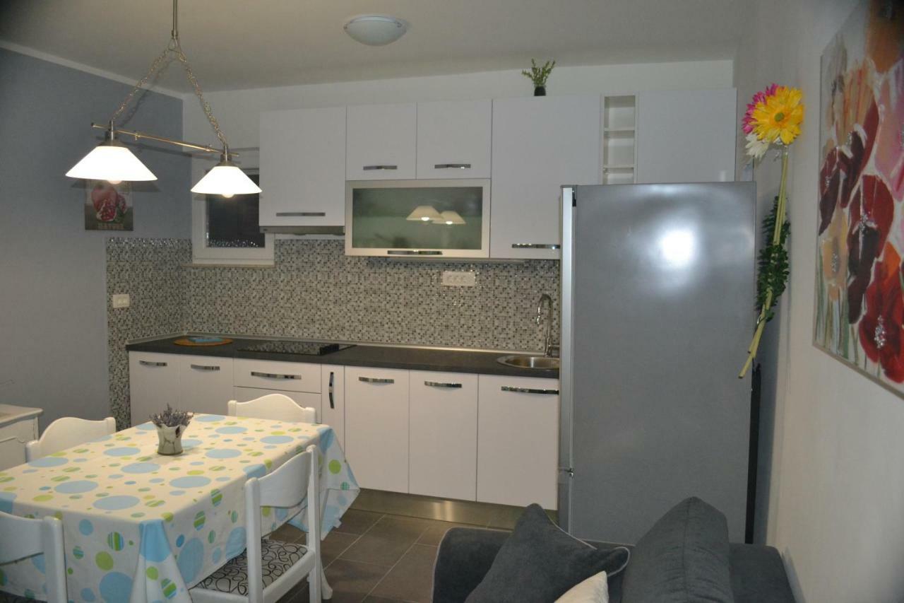 Apartman Bebe In Old Town- With Free Parking ชิเบนิก ภายนอก รูปภาพ
